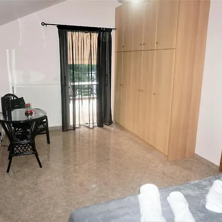 Lasithiotakis Apartments Poros  Dış mekan fotoğraf